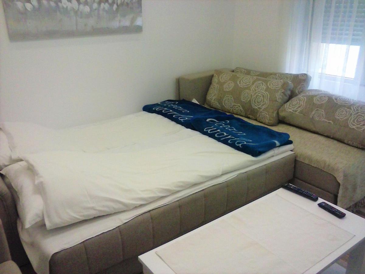 Apartman Veljic Ni Exterior foto